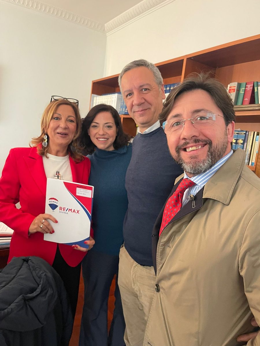 Giorgio Formisano con i suoi clienti